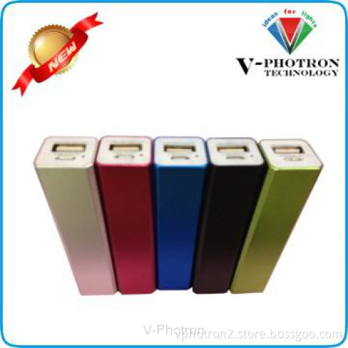 nice design and full capacity 2600mAh power bank charger